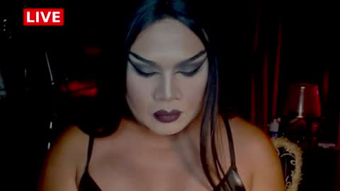 Snapshot of temptress_cocoxxx chatting on 06.27.26 Mistress Coco online show from 06.27.26