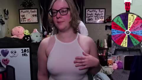 Pixie and Tentacle Overlord online show from 02.12.25