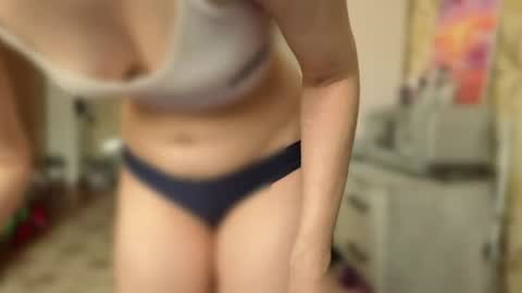 Snapshot of tender__ada chatting on 07.26.26 Ada online show from 07.26.26