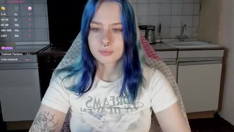  Sue  online show from 09.14.25