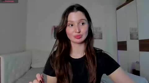 Snapshot of tender_babyy chatting on 02.09.25 Sexy girl Li online show from 02.09.25