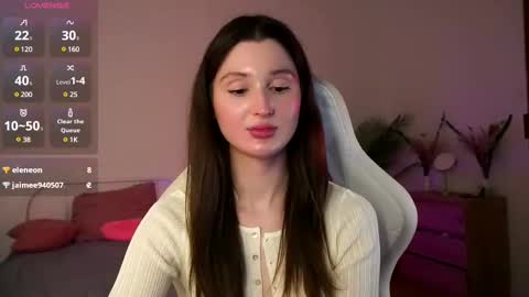 Snapshot of tender_babyy chatting on 03.09.25 Sexy girl Li online show from 03.09.25