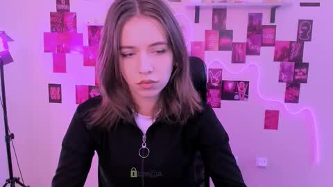 ur Louise online show from 03.14.26