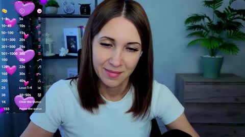 Snapshot of tendermist chatting on 02.08.26 Nelly online show from 02.08.26