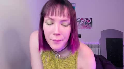 Snapshot of tenebrise chatting on 02.26.26 Kira online show from 02.26.26