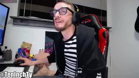 Snapshot of teninchty chatting on 02.04.26 Ty online show from 02.04.26