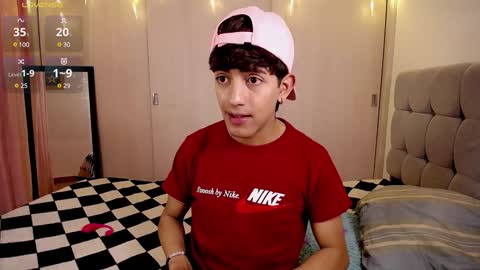 teo brown Independent model online show from 12.12.24