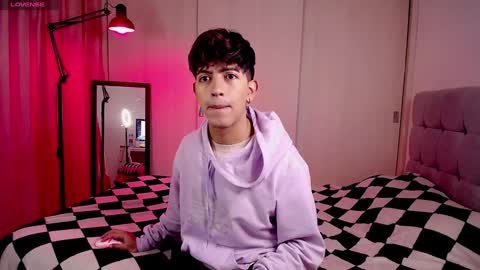 teo brown Independent model online show from 01.14.25