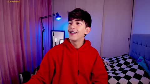 teo brown Independent model online show from 01.30.25