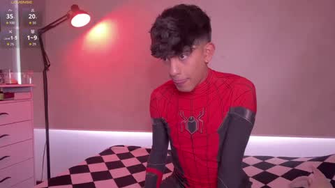 teo brown Independent model online show from 09.26.25