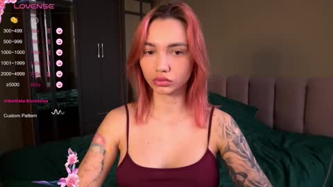 Snapshot of teona_amore chatting on 02.12.26 Teya online show from 02.12.26