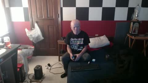 Snapshot of terdy2366 chatting on 12.24.24 terdy2366 online show from 12.24.24