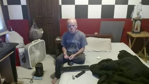 Snapshot of terdy2366 chatting on 02.19.25 terdy2366 online show from 02.19.25