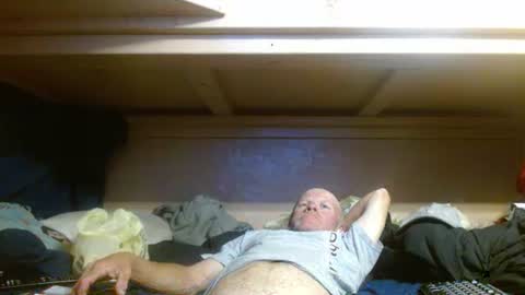 Snapshot of terdy2366 chatting on 10.11.25 terdy2366 online show from 10.11.25