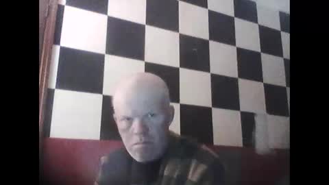 Snapshot of terdy2366 chatting on 11.18.25 terdy2366 online show from 11.18.25