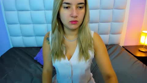 Teresa online show from 11.22.25