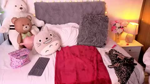 Snapshot of ternura_prohibida chatting on 02.20.26 Emily online show from 02.20.26