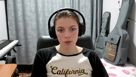 Anny Simpson online show from 04.16.26