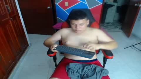 Snapshot of terryy_hot chatting on 04.17.26 terryy_hot online show from 04.17.26