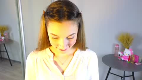 Tessa online show from 02.03.25