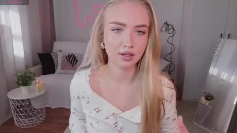 TessaHamilton online show from 03.14.26