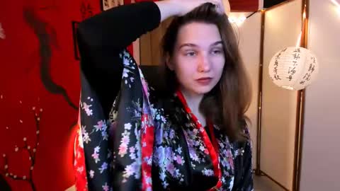 Snapshot of tessamill chatting on 09.14.25 Tessa online show from 09.14.25