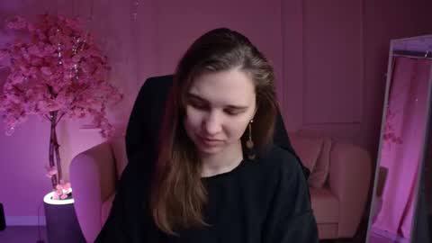 Snapshot of tessamill chatting on 05.31.26 Tessa online show from 05.31.26