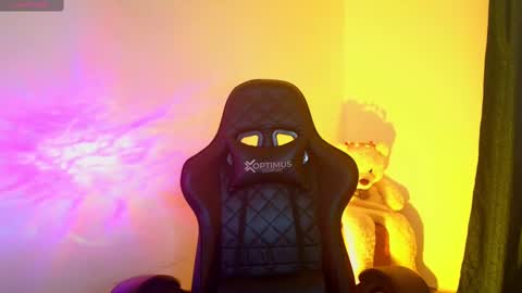 Tessy online show from 09.18.25