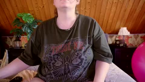 Tessa online show from 09.15.25