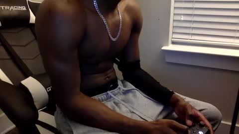 Snapshot of tevvdaren chatting on 10.01.25 tevvdaren online show from 10.01.25