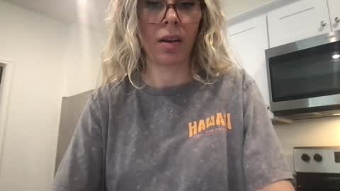 Daphne Summers online show from 10.28.25