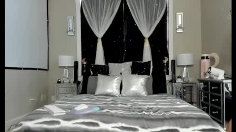 peachy online show from 12.13.25