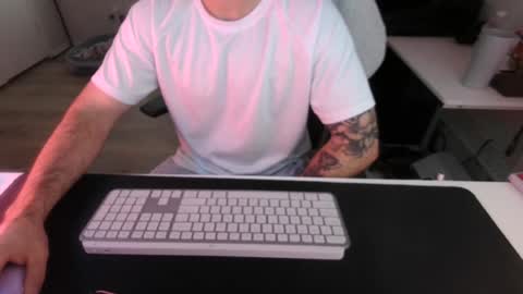 Snapshot of texasstrill chatting on 06.15.26 texasstrill online show from 06.15.26