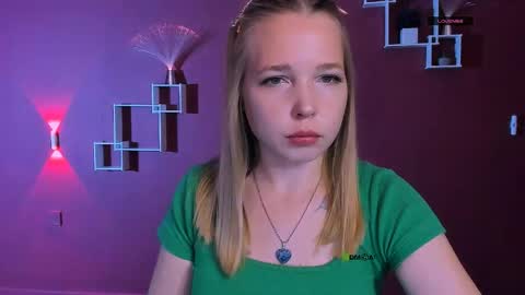 Snapshot of teya_starling chatting on 05.11.26 teya_starling online show from 05.11.26