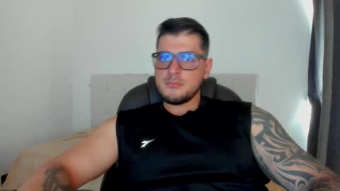 Snapshot of teylor_creed chatting on 04.22.26 teylor creed online show from 04.22.26