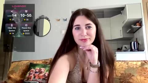 Snapshot of teylor_l chatting on 09.17.25 Teylor online show from 09.17.25