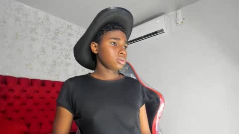 teylor_lovee online show from 02.05.26