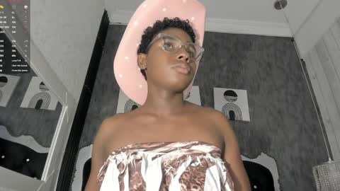 teylor_lovee online show from 04.08.26