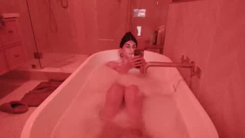 babygirlmami online show from 12.15.25