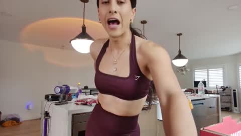 babygirlmami online show from 02.15.26