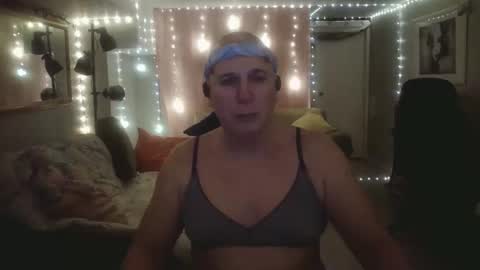 Snapshot of tglacey chatting on 03.17.26 lacey online show from 03.17.26