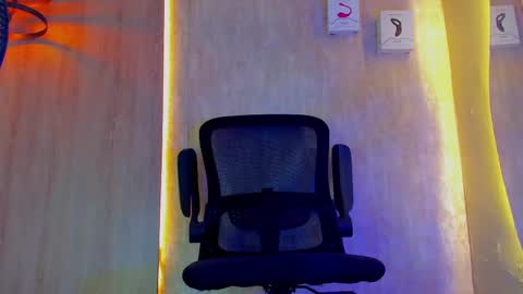 thaddeus king online show from 02.12.25