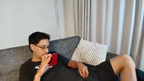 Snapshot of thaisadara24 chatting on 05.15.26 T H A I S online show from 05.15.26