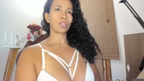 Thalia Gomex online show from 09.10.25