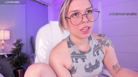 Thalia21 online show from 01.04.25