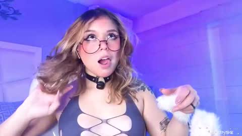 Thalia21 online show from 10.18.25