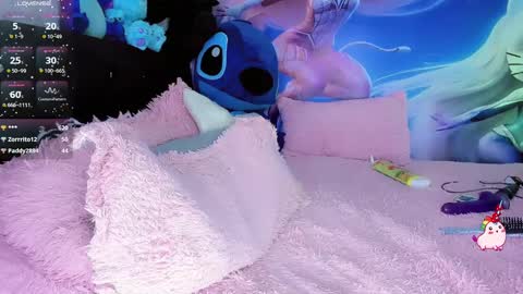 Snapshot of thalia_gil21 chatting on 10.10.25 Thalia Girl online show from 10.10.25