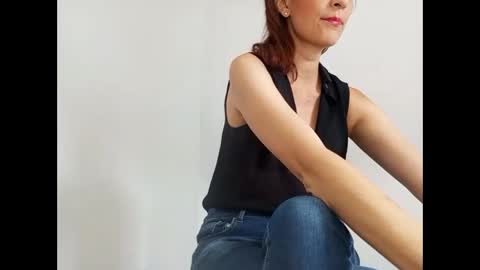 Snapshot of thalia_serrano chatting on 02.10.26 thalia_serrano online show from 02.10.26