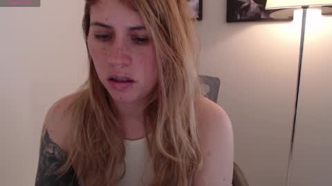 Snapshot of thamarajane1 chatting on 06.05.26 online show from 06.05.26