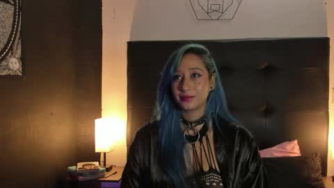 Thamy online show from 10.27.25